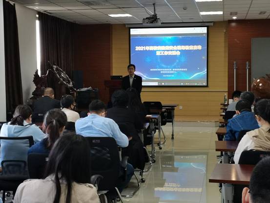 40c60b7f707a7e8e73d6c2311235b92