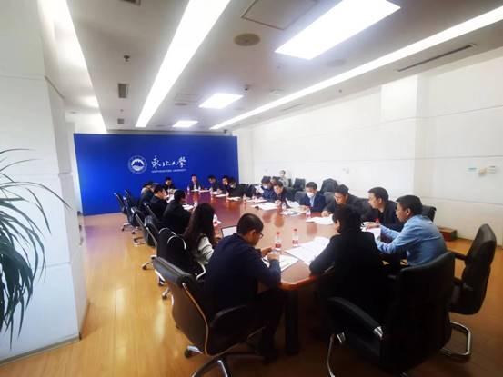 70cf5490c571c9e209f92d76a4e309e